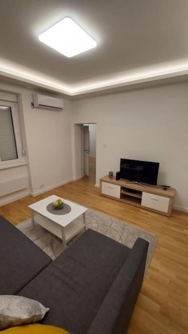 Apartment Green Lux Белград Екстериор снимка
